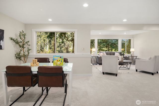 2836 241st Avenue SE, Sammamish, WA 98075