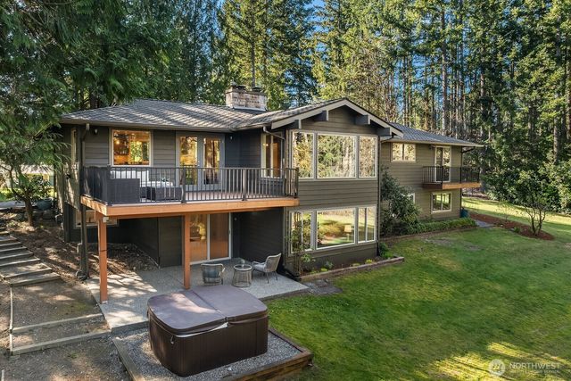 2836 241st Avenue SE, Sammamish, WA 98075