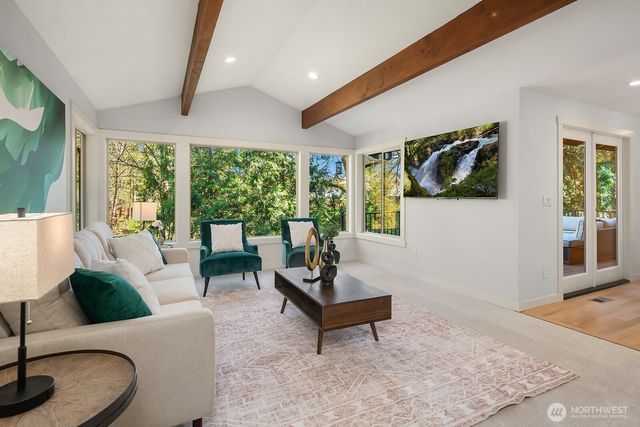 2836 241st Avenue SE, Sammamish, WA 98075