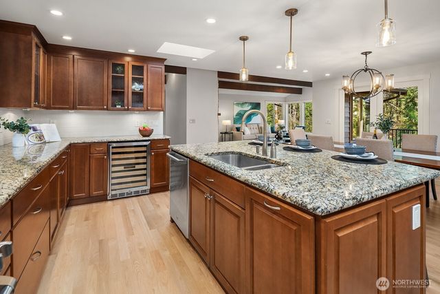 2836 241st Avenue SE, Sammamish, WA 98075