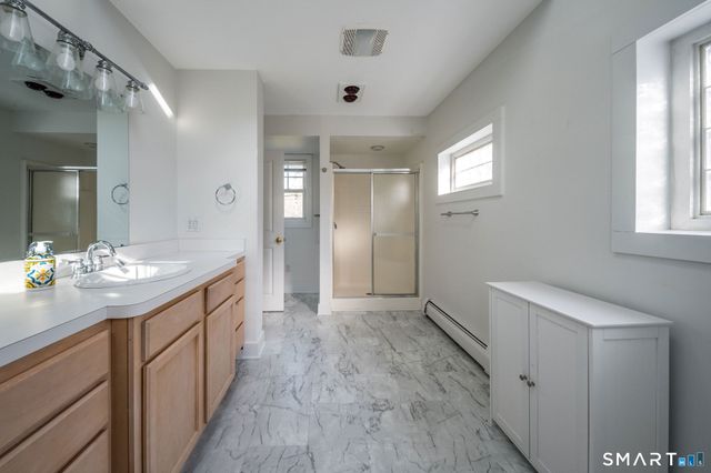 90 Boston Post Road, Madison, CT 06443