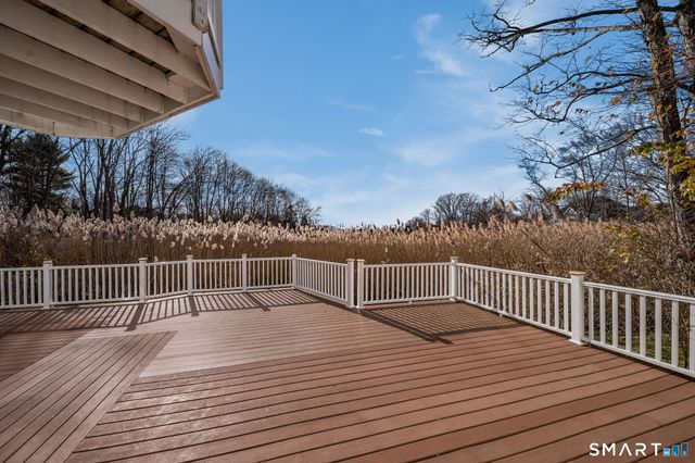 90 Boston Post Road, Madison, CT 06443