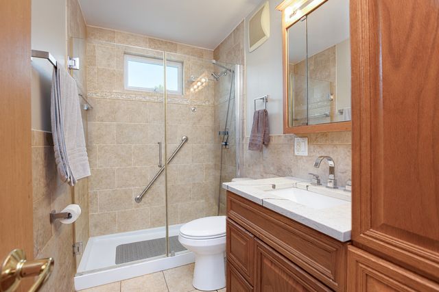 8196 Dartmouth Lane, Hanover Park, IL 60133