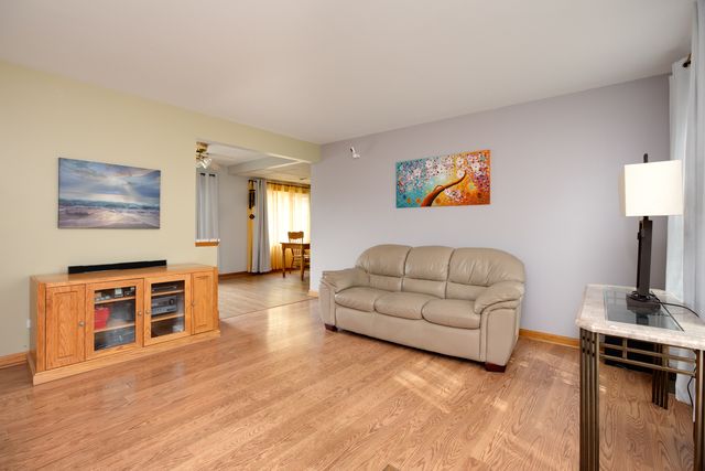 8196 Dartmouth Lane, Hanover Park, IL 60133