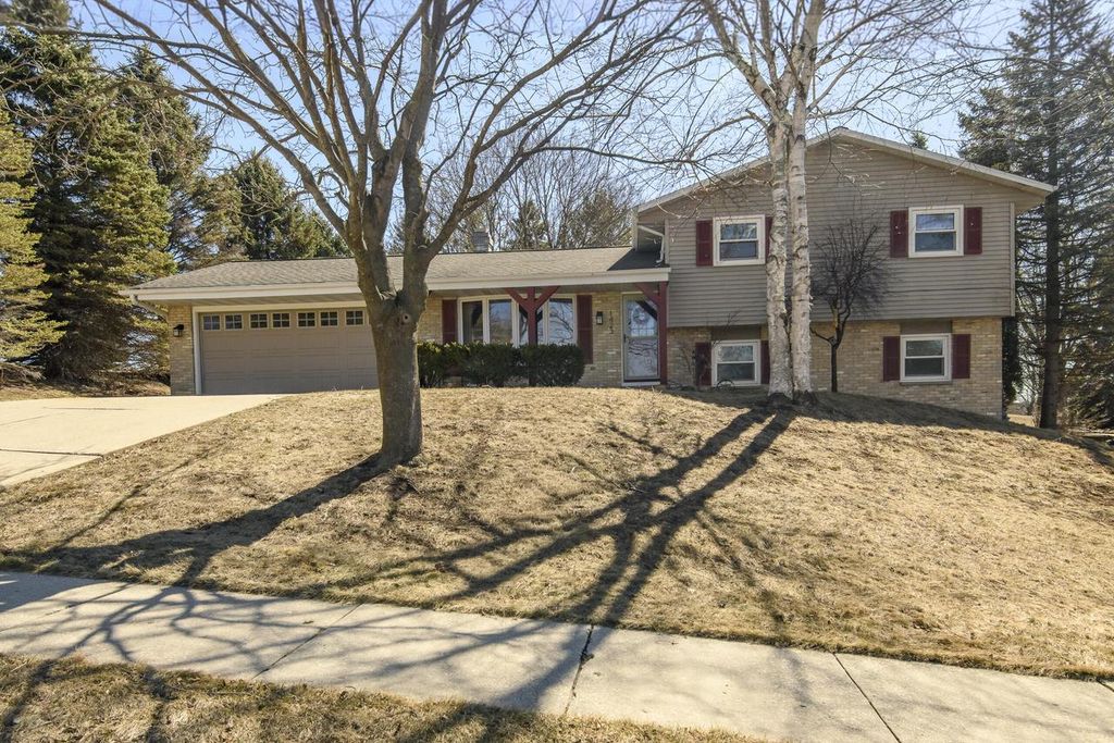 1423 Jefferson STREET, West Bend, WI 53090