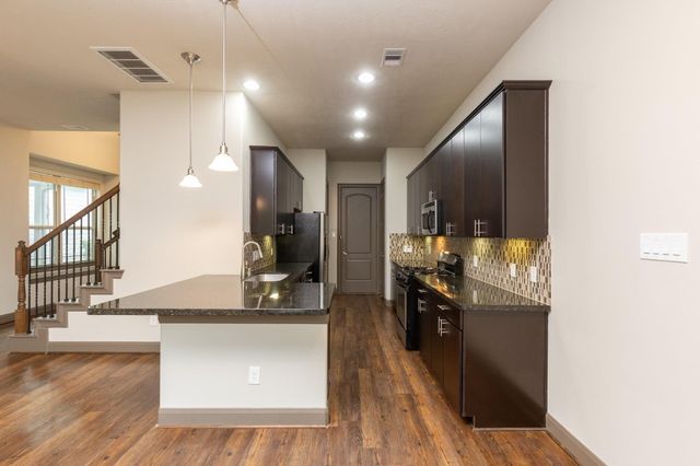 87 Aventura Place, Spring, TX 77389