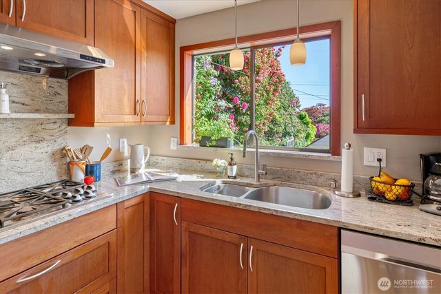 3411 NW 67th Street, Seattle, WA 98117