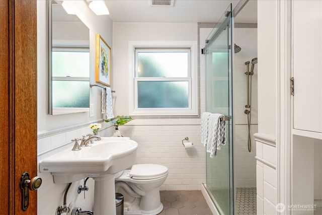 3411 NW 67th Street, Seattle, WA 98117