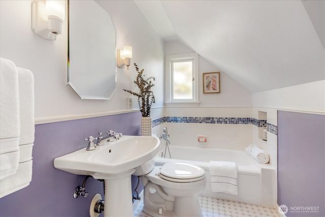 3411 NW 67th Street, Seattle, WA 98117