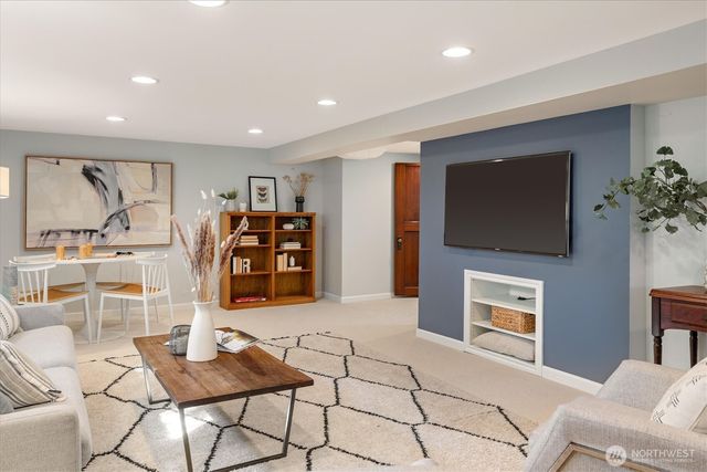 3411 NW 67th Street, Seattle, WA 98117