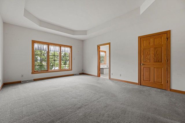 S94W23620 Kunzendorf COURT, Big Bend, WI 53103