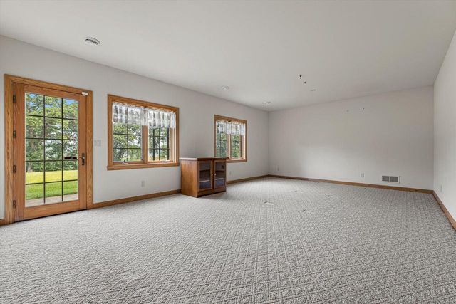 S94W23620 Kunzendorf COURT, Big Bend, WI 53103