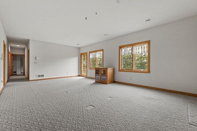 S94W23620 Kunzendorf COURT, Big Bend, WI 53103