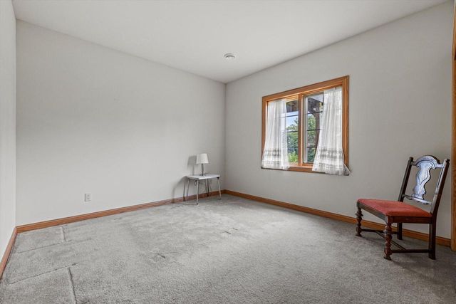 S94W23620 Kunzendorf COURT, Big Bend, WI 53103