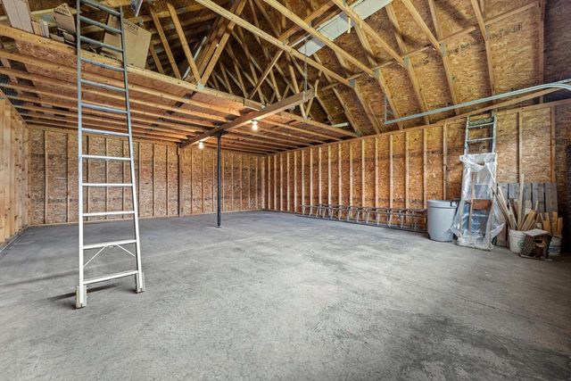 S94W23620 Kunzendorf COURT, Big Bend, WI 53103