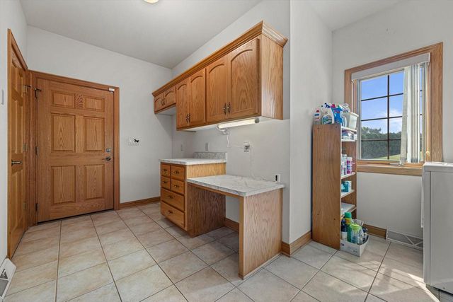 S94W23620 Kunzendorf COURT, Big Bend, WI 53103