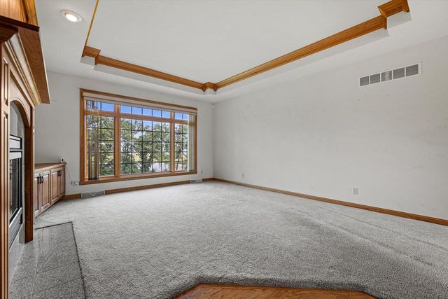 S94W23620 Kunzendorf COURT, Big Bend, WI 53103