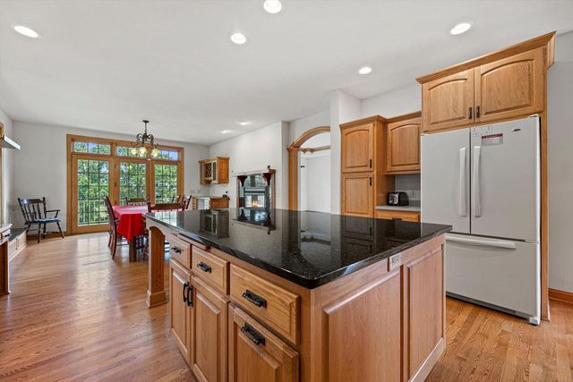 S94W23620 Kunzendorf COURT, Big Bend, WI 53103