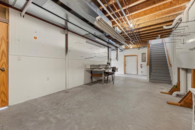 S94W23620 Kunzendorf COURT, Big Bend, WI 53103