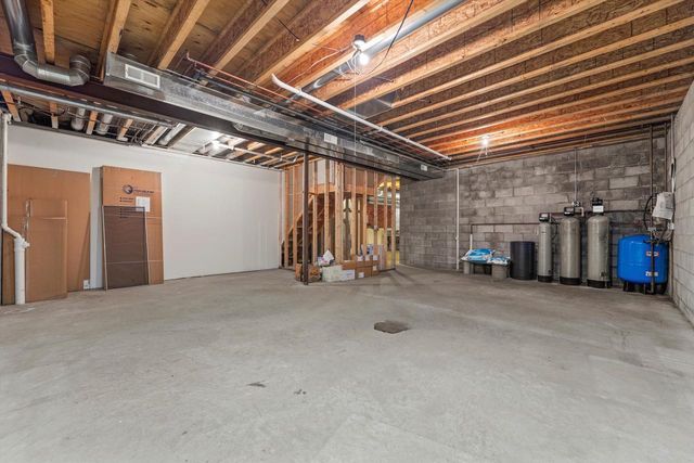 S94W23620 Kunzendorf COURT, Big Bend, WI 53103