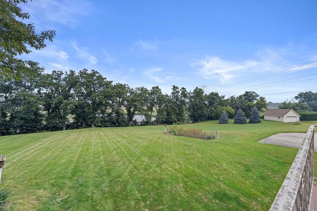 S94W23620 Kunzendorf COURT, Big Bend, WI 53103