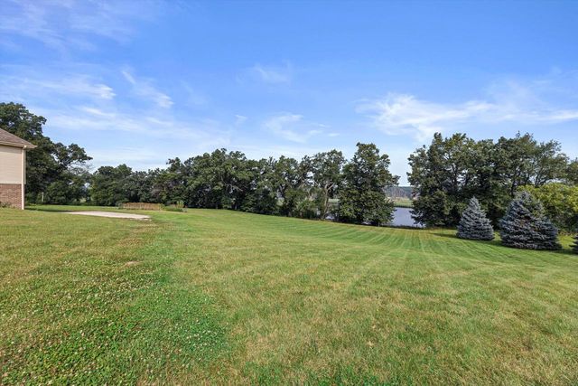 S94W23620 Kunzendorf COURT, Big Bend, WI 53103