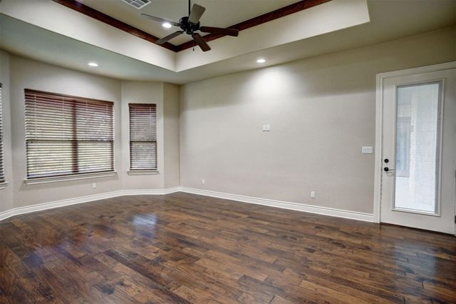 121 Wagon Gap CT, Bastrop, TX 78602