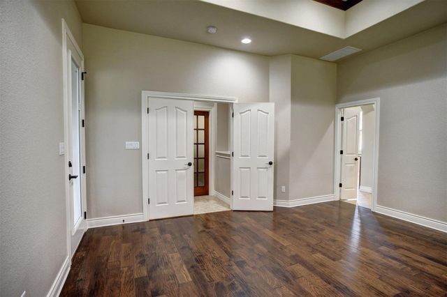 121 Wagon Gap CT, Bastrop, TX 78602