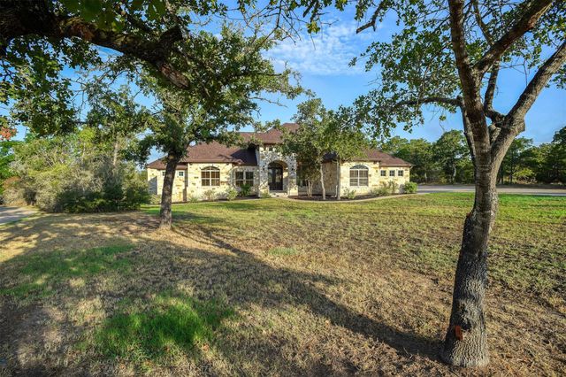 121 Wagon Gap CT, Bastrop, TX 78602