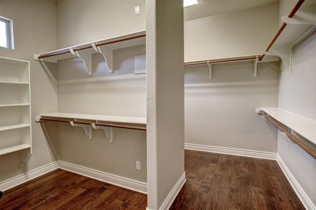 121 Wagon Gap CT, Bastrop, TX 78602