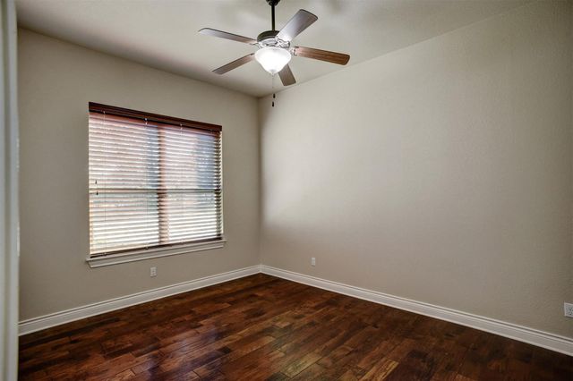 121 Wagon Gap CT, Bastrop, TX 78602