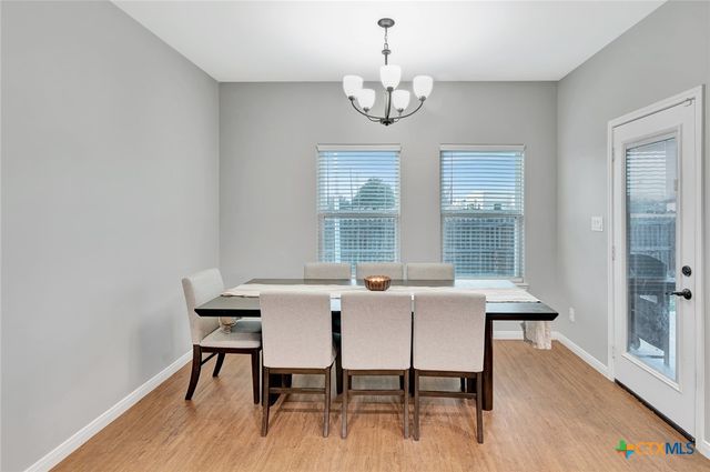 102 Tiki Court, Victoria, TX 77904