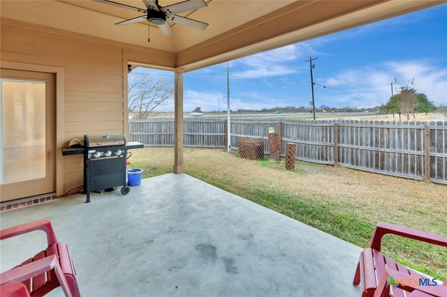 102 Tiki Court, Victoria, TX 77904