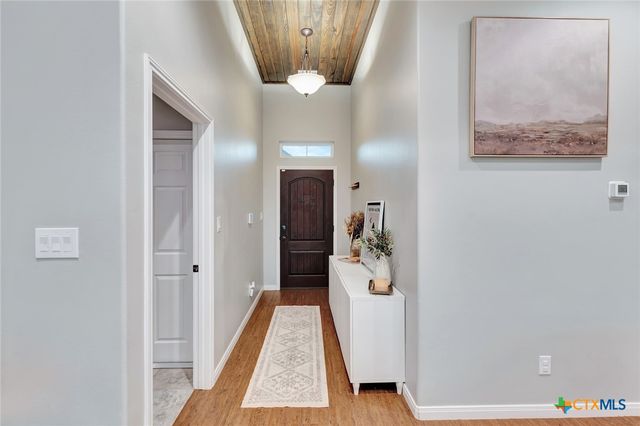 102 Tiki Court, Victoria, TX 77904