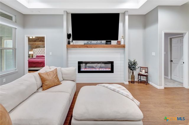 102 Tiki Court, Victoria, TX 77904