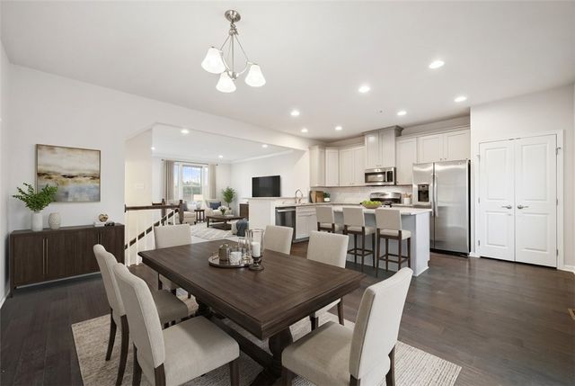 416 Fairmont Dr, Marshall, PA 15090