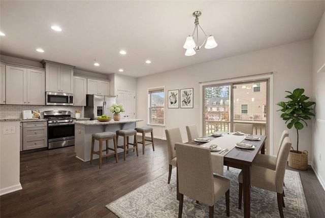 416 Fairmont Dr, Marshall, PA 15090