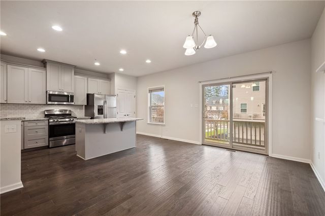 416 Fairmont Dr, Marshall, PA 15090