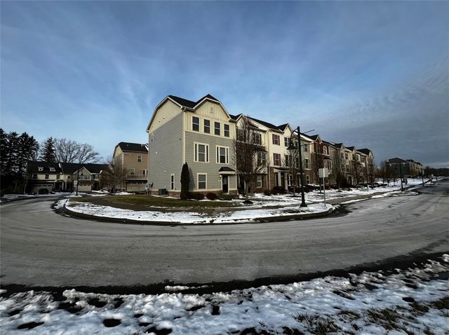 416 Fairmont Dr, Marshall, PA 15090