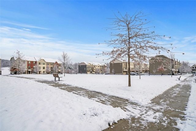 416 Fairmont Dr, Marshall, PA 15090