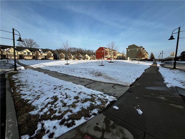 416 Fairmont Dr, Marshall, PA 15090