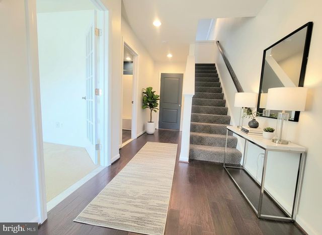 8430 PINE BLUFF RD, Frederick, MD 21704