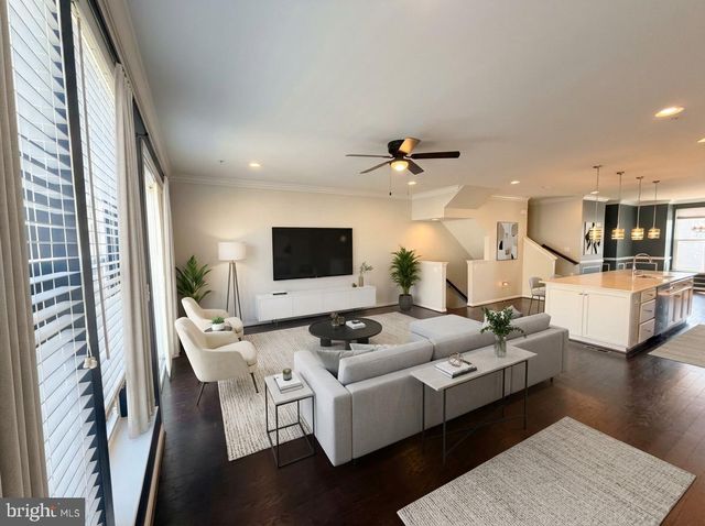 8430 PINE BLUFF RD, Frederick, MD 21704