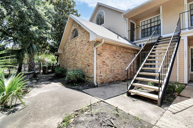 2300 Old Spanish Trail Street 2004, Houston, TX 77054