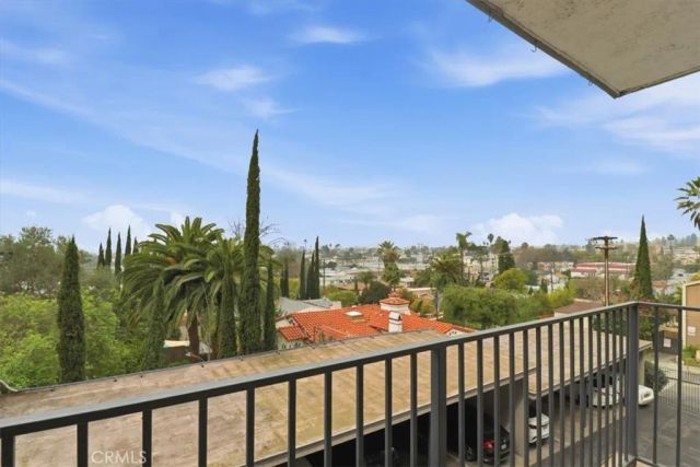 1517 E Garfield 32, Glendale, CA 91205