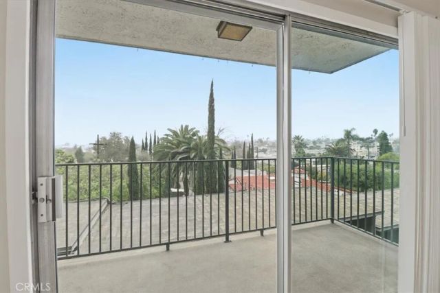 1517 E Garfield 32, Glendale, CA 91205