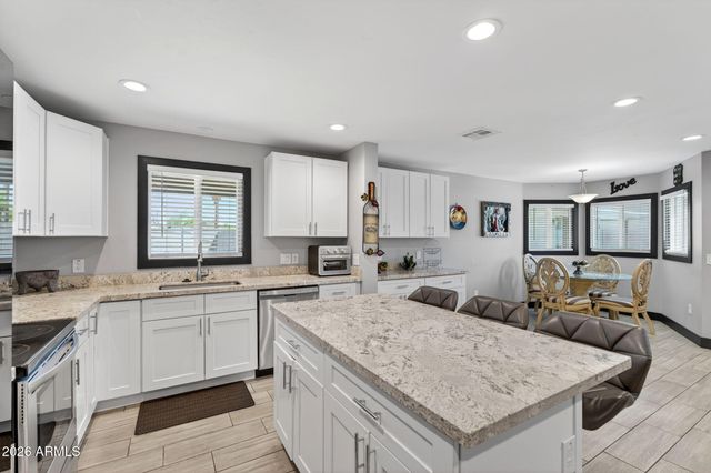 2221 N 27TH Street, Phoenix, AZ 85008