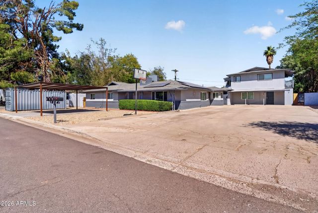 2221 N 27TH Street, Phoenix, AZ 85008