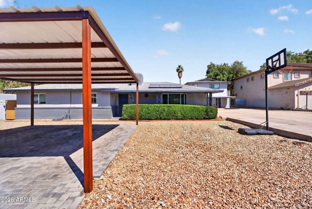 2221 N 27TH Street, Phoenix, AZ 85008