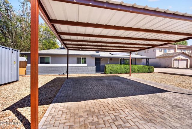 2221 N 27TH Street, Phoenix, AZ 85008